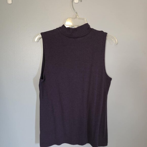 Croft & Barrow Mock Turtleneck Sleeveless thicker Top Deep Plum Purple - Picture 2 of 3